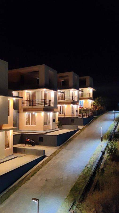 Royal Meadows - Igatpuri Bungalow B Екстер'єр фото